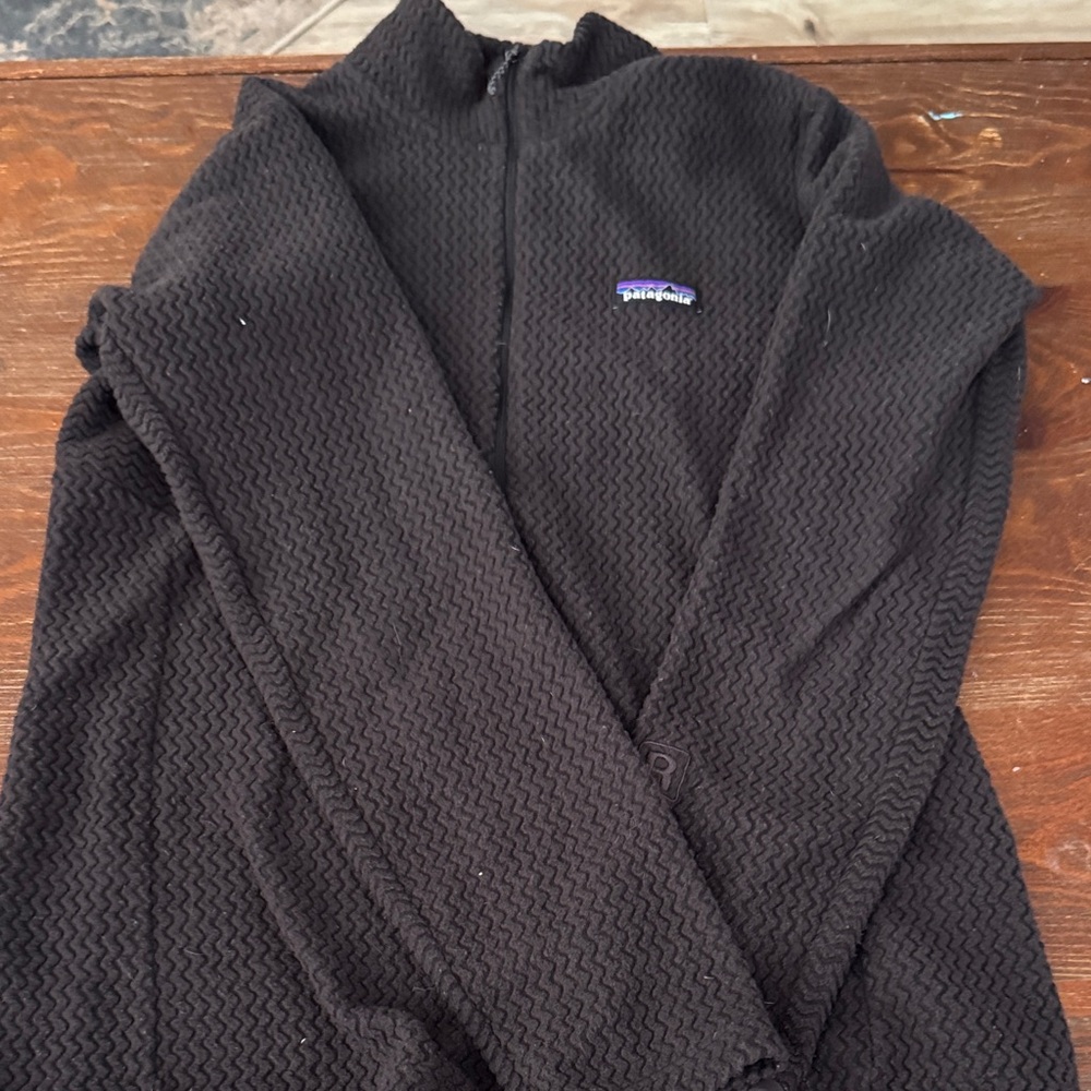 Patagonia women’s  Black Textured Zip-Up Sweater